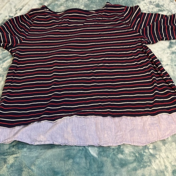 Buffalo Women’s 2XL Navy Top with Red and White Stripes and Chambray Detailing - Picture 3 of 3